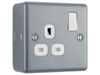 Masterplug Metal Clad Switched Socket 1-Gang 13A