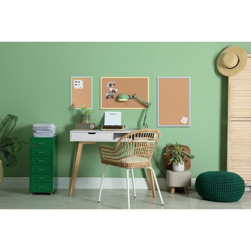 The Bi-Office Pastel Cork noticeboard is a practical and fun pin board. The cork surface is self-healing and resistant, no marks are visible when the push pins are removed. Usually associated with optimism, playfulness, and lightness, pastel colours send off positive and calming vibes, increasing concentration levels. This makes the MDF frames pastel yellow tone a great match for work or study spaces. Pin boards are a great way to keep important information organised and to post reminders. its a handy way to inform everyone at once, to get creative or set goals. Use push pins to put up pictures, memos or lists in your office or at home. The set includes an installation kit for an easy horizontal or vertical wall mount. As a wall-mounted board, its a cost-effective solution that saves room space.