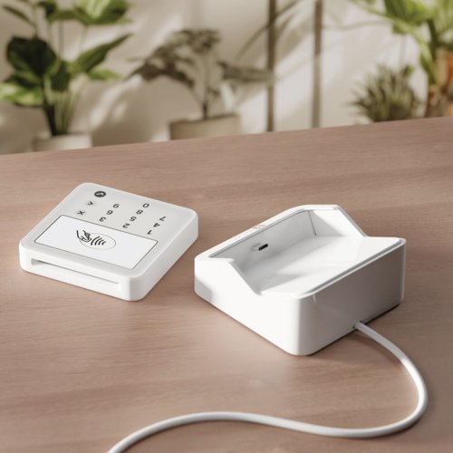 SumUp Solo Lite Card Reader Bundle Retail UK BUN-SUL-003