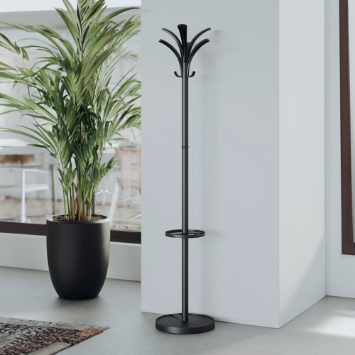 KF70325 | Practical and stylish, the Earl coat stand is the ideal accessory for your reception areas. Consisting of a rotating head with six pegs and three black ABS hooks.