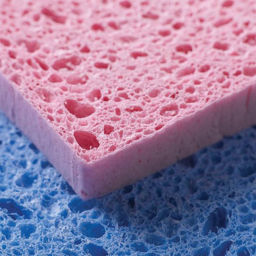 Made using natural biodegradable cellulose sponge, Spontex Thick Moppets are perfect for mopping up spills and wiping down surfaces. Wipe size: 160 x 120mm. Pack of 2.