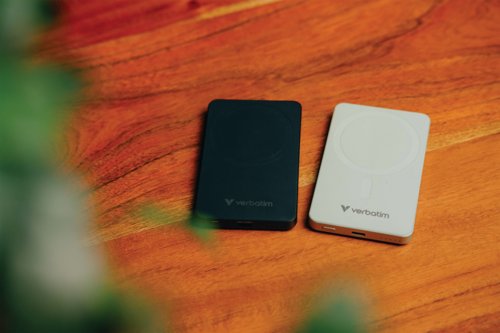 VM32225 | The Verbatim Charge 'n' Go Power Bank delivers dependable, high-capacity charging for your devices. Perfect for those on the move, it provides enough power to charge multiple devices, keeping you connected during long days, business trips, or outdoor adventures. With a lightweight yet durable design, this power bank is built for those who need uninterrupted energy. It offers versatile dual charging options. Enjoy fast 15W magnetic wireless charging for MagSafe iPhones and Android devices and wired charging of up to 20W via USB-C PD. Whether you're working, commuting, or exploring, this power bank ensures your devices are charged quickly and efficiently.