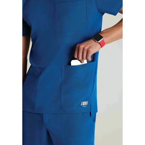 WIS18124 | The SKT193 Thesis Scrub top from Skechers by Barco provides unparalleled comfort in eco-friendly fabrics, designed with an active lifestyle in mind, the round neck gives a unique look for your scrubs. Made with 40% recycled Polyester, the Skechers scrubs are good for the planet and good for you.