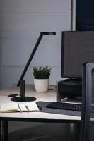 Durable Luctra LITE 3D Gesture Control Bio Effective Desk Lamp Aluminium Black 921301