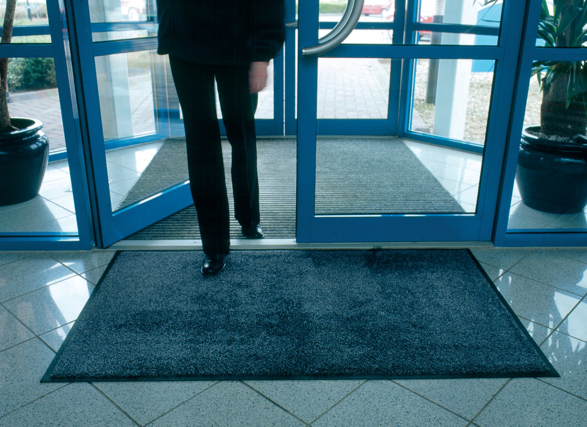 VFM Economy Washable Entrance Mat 1150x1750mm Black/Blue 312428