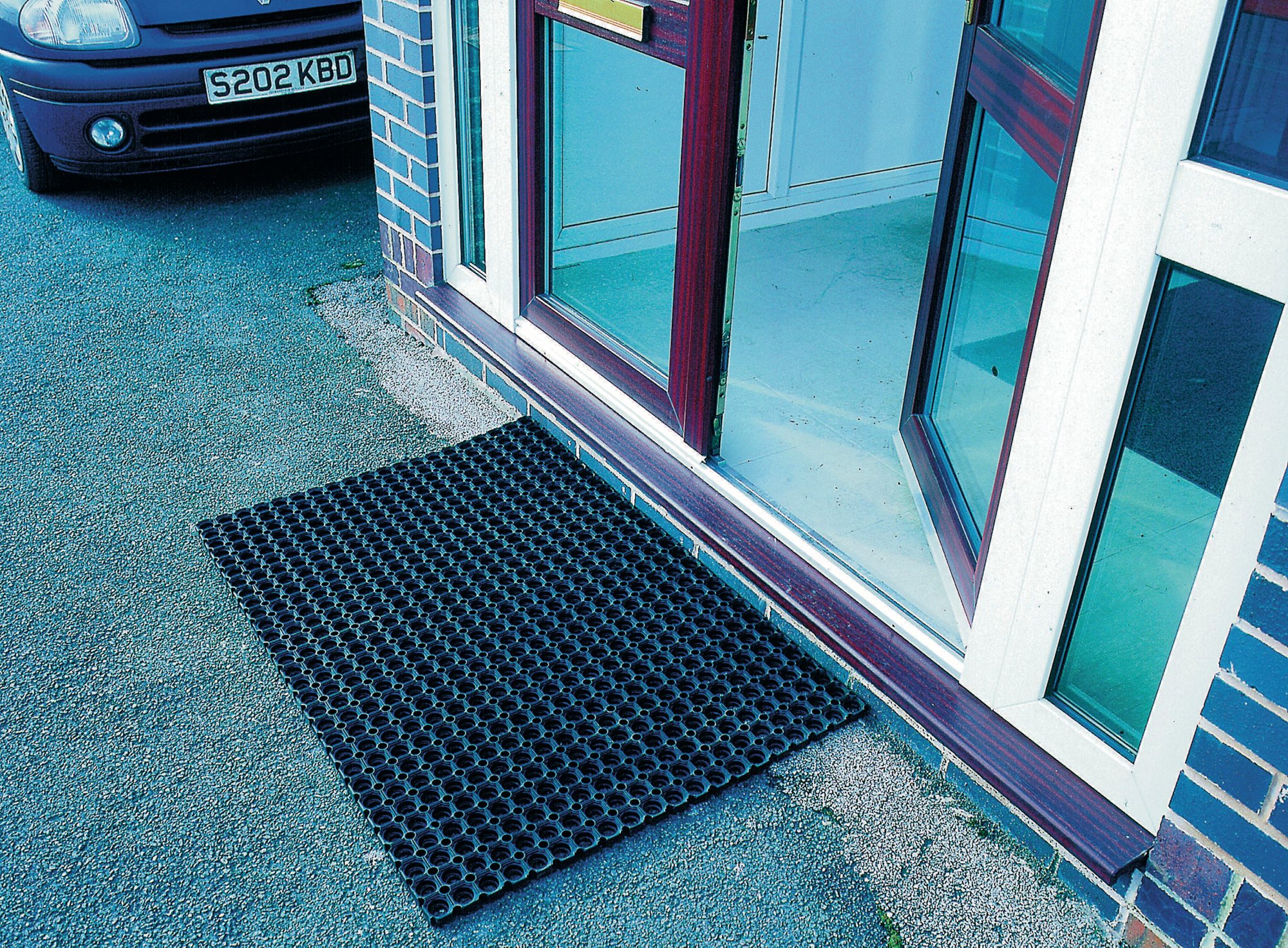 Rubber Ring Mat 1000x1500mm Black 324546