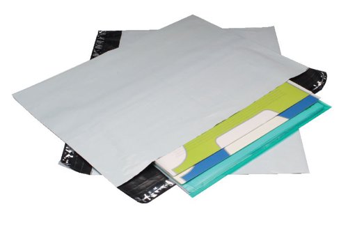 GoSecure Envelope Lightweight Polythene 230x162mm Opaque (Pack of 100) PB11122 PB11122 Buy online at Office 5Star or contact us Tel 01594 810081 for assistance