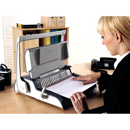 Fellowes Grey Quasar+ 500 Manual Comb Binding Machine 5627701 BB65125 Buy online at Office 5Star or contact us Tel 01594 810081 for assistance