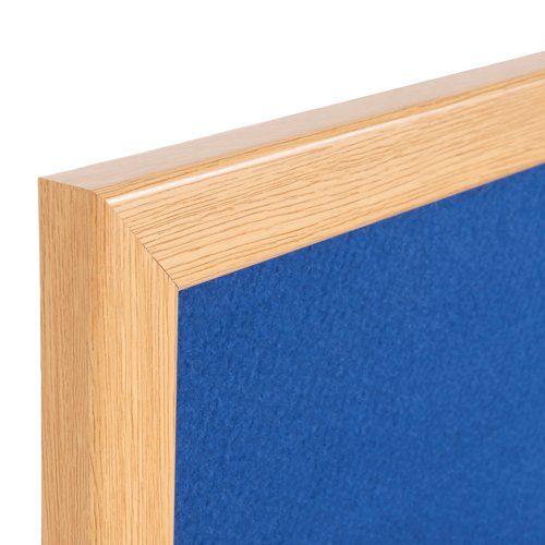 The Bi-Office Earth series provides you with high quality products that are designed to be environmentally friendly. This felt notice board contains over 55% post consmer and post industrial waste, ensuring that anything that can be reused, is reused. With a stylish oak effect frame and a felt surface that is suitable fo use with push-pins, this product is not only environmentally friendly, but stylish and practical as well.