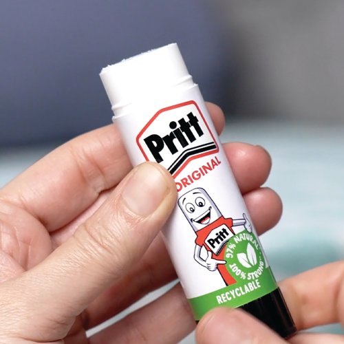 This solvent-free formula offers a strong and long-lasting adhesion while guaranteeing a solid initial tack and low paper wrinkling. Easy to apply, it is a high quality glue made with 97% natural ingredients and it is recyclable. Pritt Stick 11g is ideal for arts, crafts or as a school glue due to its low water content, long lasting formula which complies with EU child safety legislation. This pack contains 5 x 11g sticks.