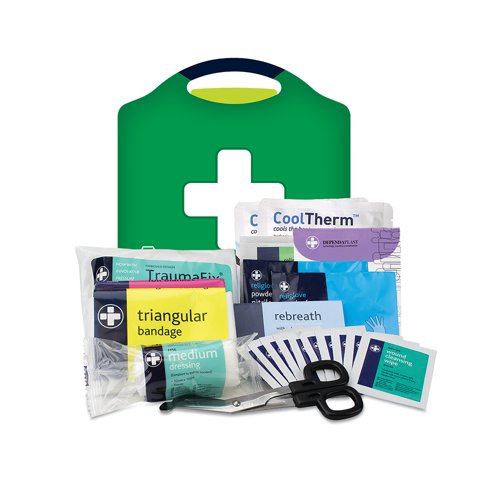 This Reliance Medical Motokit contains 1 x triangular bandage, 1 x adherent dressing pad, 1 x HSE medium dressing, 1 x medium trauma dressing, 2 x burn dressings, 10 x washproof plasters, 1 x foil blanket, 1 x resuscitation face shield, 10 x cleansing wipes, 1 x pair of gloves, 1 x pair of shears and a first aid guidance leaflet. This medium kit is designed for use in cars, taxis, vans and trucks with up to 8 passengers.