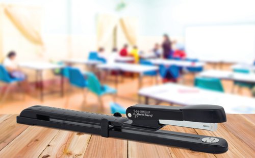This Rapesco Marlin Long Arm Stapler features a 300mm stapling depth for larger sheets of paper or stapling the centre of brochures and pamphlets. Using standard 24/6mm or 26/6mm staples, it can staple up to 25 sheets of 80gsm paper. The stapler features a tough metal upper arm with an easy top loading mechanism.