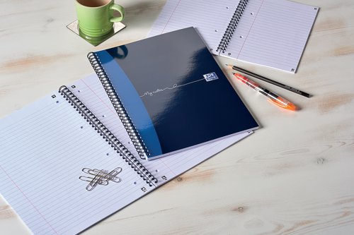 This Oxford My Notes notebook contains 200 pages of 90gsm Optik paper, which is ruled with a margin for neat note-taking. The pages are also perforated for easy removal. The notebook is wirebound, allowing it to lie flat for ease of use, with a sturdy backboard for support. This pack contains 3 A4 notebooks.
