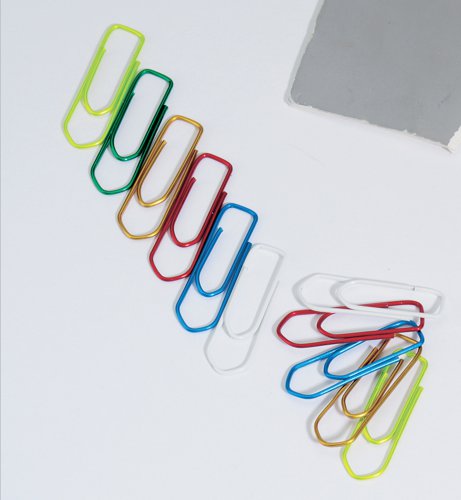 A simple way to collate papers, these quality 32mm Q-Connect paperclips are ideal for general office and home use. The strong, durable wire construction is designed for frequent and long lasting use. This bulk pack contains 10 packs of 75 paperclips in assorted colours in plastic hanging boxes.