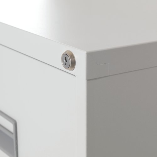 KF78773 | With drawers that are 100% extendable for full access to the contents, these 4 drawer filing cabinets have a fully welded construction and lockable doors for use in virtually any environment. Suitable for use with both A4 and Foolscap files, the unit also benefits from an anti-tilt system that only allows one drawer to be opened at a time and has plastic inset drawer handles incorporating a card holder for easy identification and labelling. Each drawer has a weight capacity of 40kg. Contents not included.
