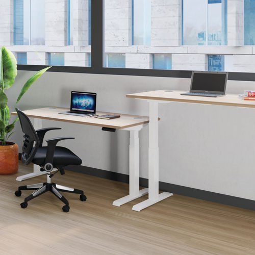 This Jemini Sit/Stand Desk features 3 stage height adjustability with a digital display and 4 pre-set buttons for an easy transition between sitting and standing. The 25mm thick desktop is mounted on sturdy cantilever legs and features dual cable management ports. This desk measures 1600x800x630-1290mm and comes with silver legs.