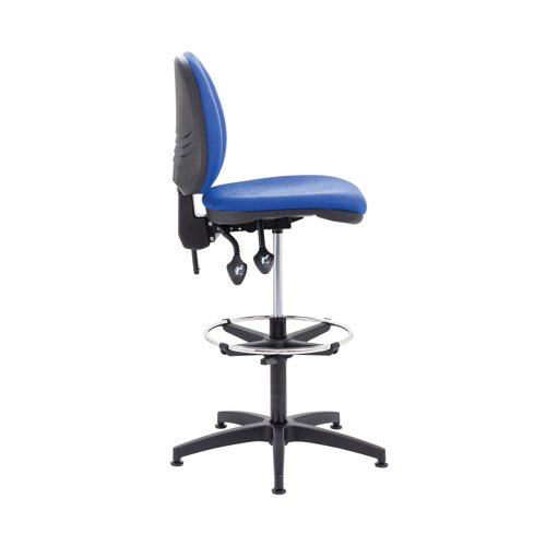 Designed with a recommended usage time of 8 hours, the Arista Adjustable Draughtsman Chair keeps you comfortable and supported throughout your working day. The adjustable footrest allows you to change the position to suit your posture and comfort preferences, keeping you relaxed and at ease. This chair is finished in blue.