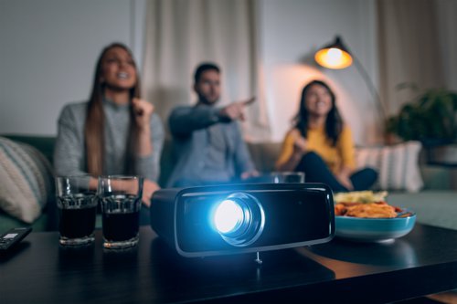 The Philips Neopix 730 is a silent, compact, full HD projector with 1080p on a 120 inch screen, with 700 ANSI Lumens, easy 2xHDMI, USB-A and USB-C connectivity. Keystone and 4 corners corrections and focus technology ensure a perfectly proportioned and clear picture.