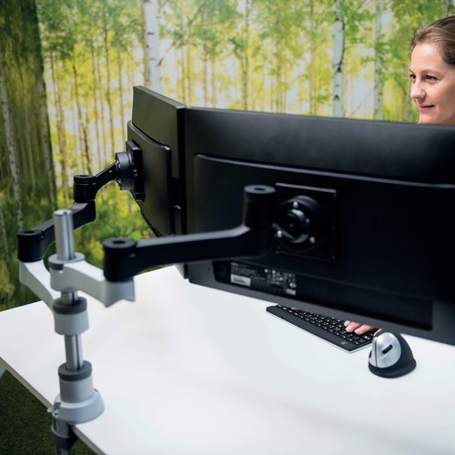 RG49111 | The R-Go Zepher 4 C2 Dual Monitor Arm uses patented SMART functions, such as a rotation stop for each moving part. This prevents the monitor arm from colliding with an (acoustic) wall. With the R-Go Zepher monitor arm you can place your monitor at eye level and tilt and rotate it as you please. You can easily expand the Zepher with a document holder, laptop holder, Smartbar or an extra arm because of its modular character. The monitor arm can be installed from above the desk, so you can work in an upright position even during installation. No tools are required for installation.