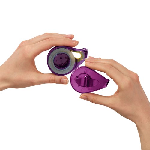SE05994 | This Sellotape On-Hand Dispenser fits over two fingers to leave both hands free and provide quick access to tape for wrapping and crafting. The refillable dispenser also features a built in tape cutter for easy, neat tearing. The dispensed is supplied complete with 1 roll of invisible matte tape measuring 18mm x 15m and can be refilled (refills available separately).