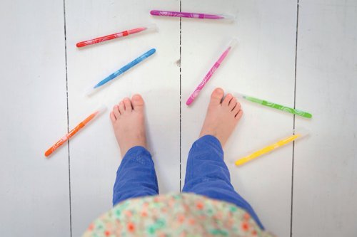 The Stabilo Power felt tip pen comes in 30 colours of washable ink, ensuring doodles and drawings can be removed with ease from both hands and clothes. With a ventilated cap and cap-off time of 8 weeks without drying out, the pens have a large, robust tip delivering a line width of 2mm. Suitable for the heavy demands of any playroom, these pens are supplied in a gratnell tray of 144 in assorted colours.